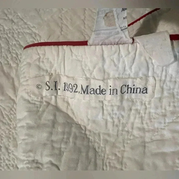 VTG-1992 Collector's Quilt “THE BIRD’S QUILT” Reproduction Quilt Sz 81.5X85.75” - Picture 8 of 8